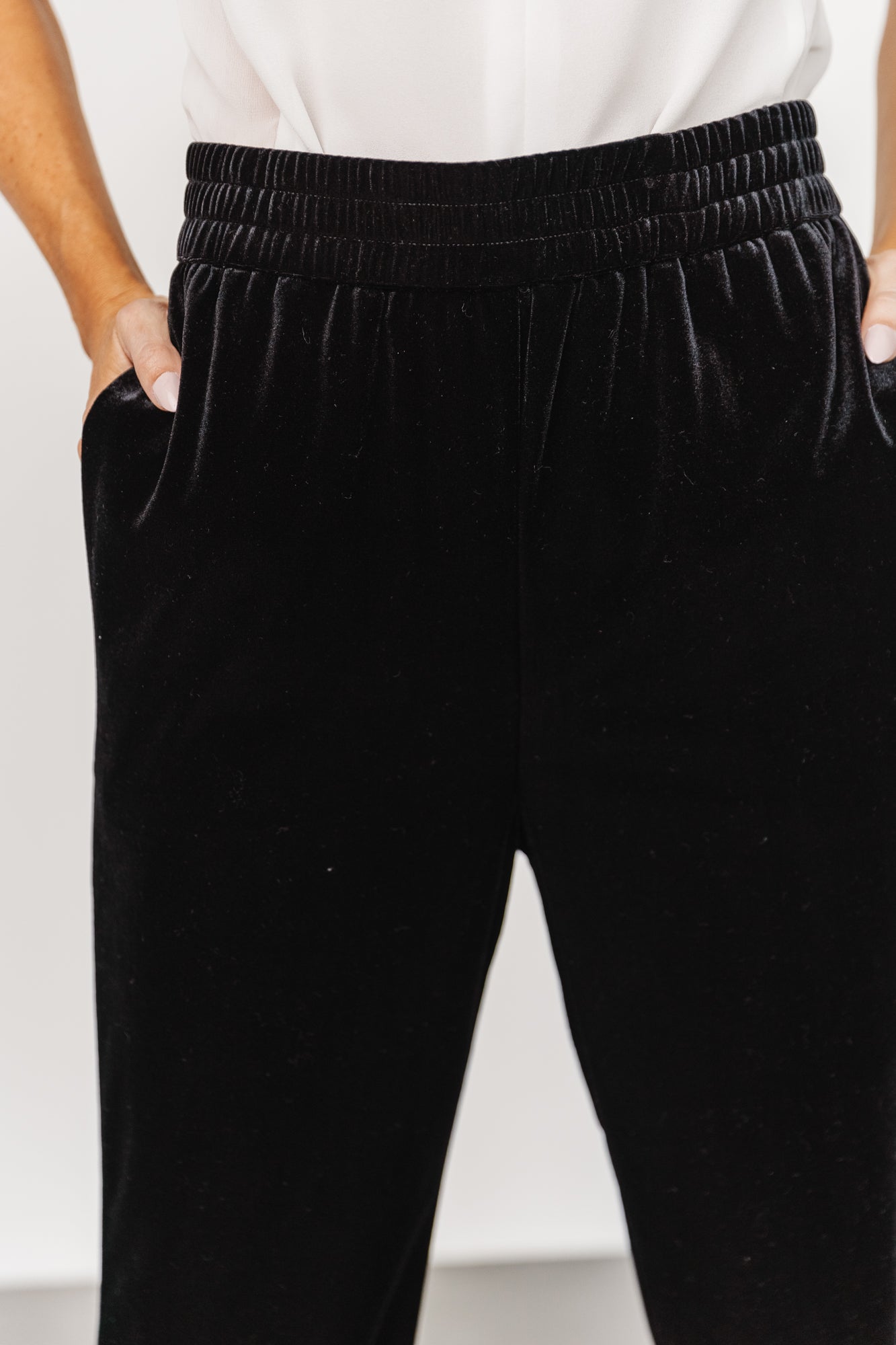 Archie Velvet Jogger Pants | Black