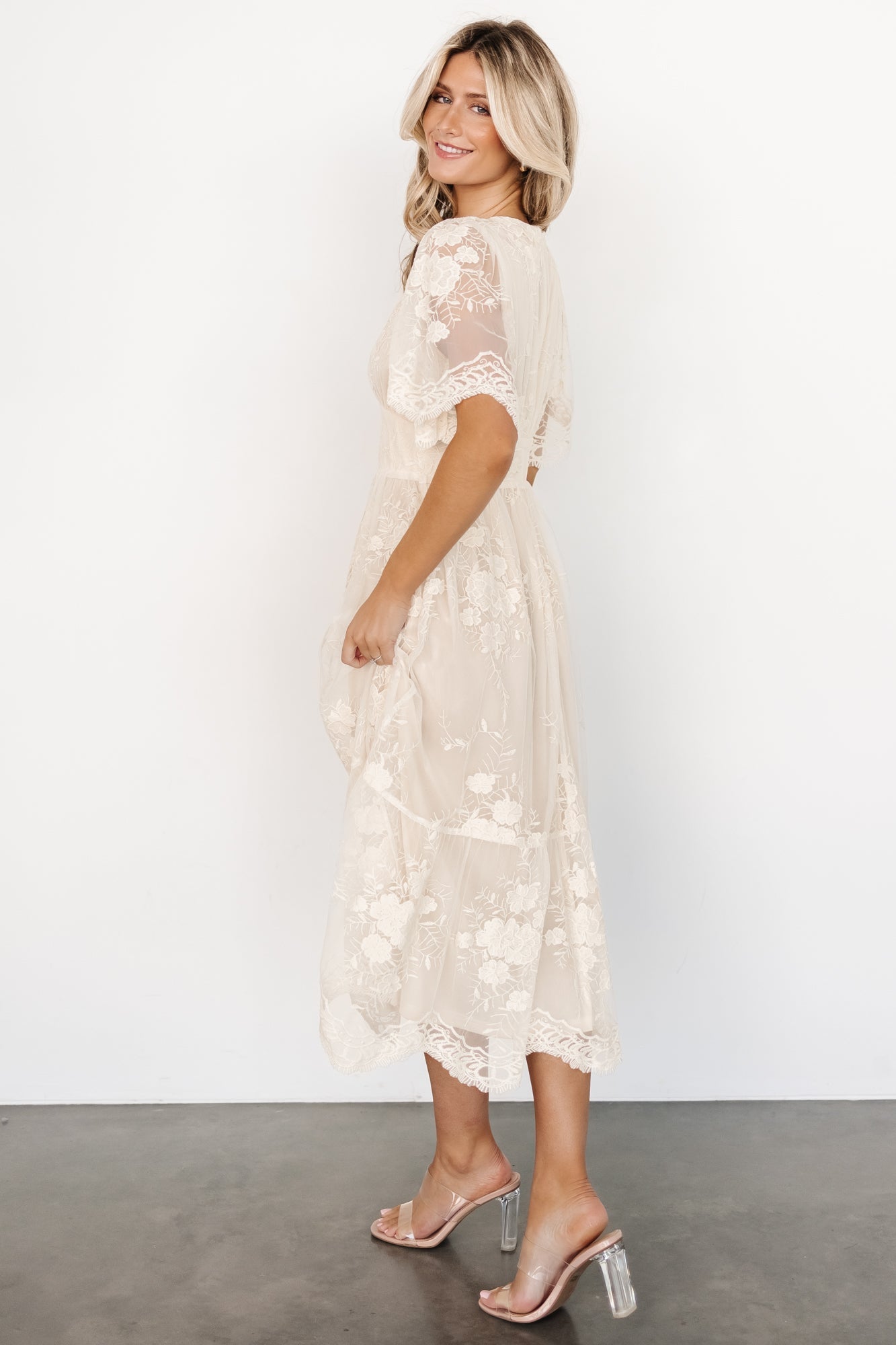 Clarisa Lace Midi Dress | Vintage Cream