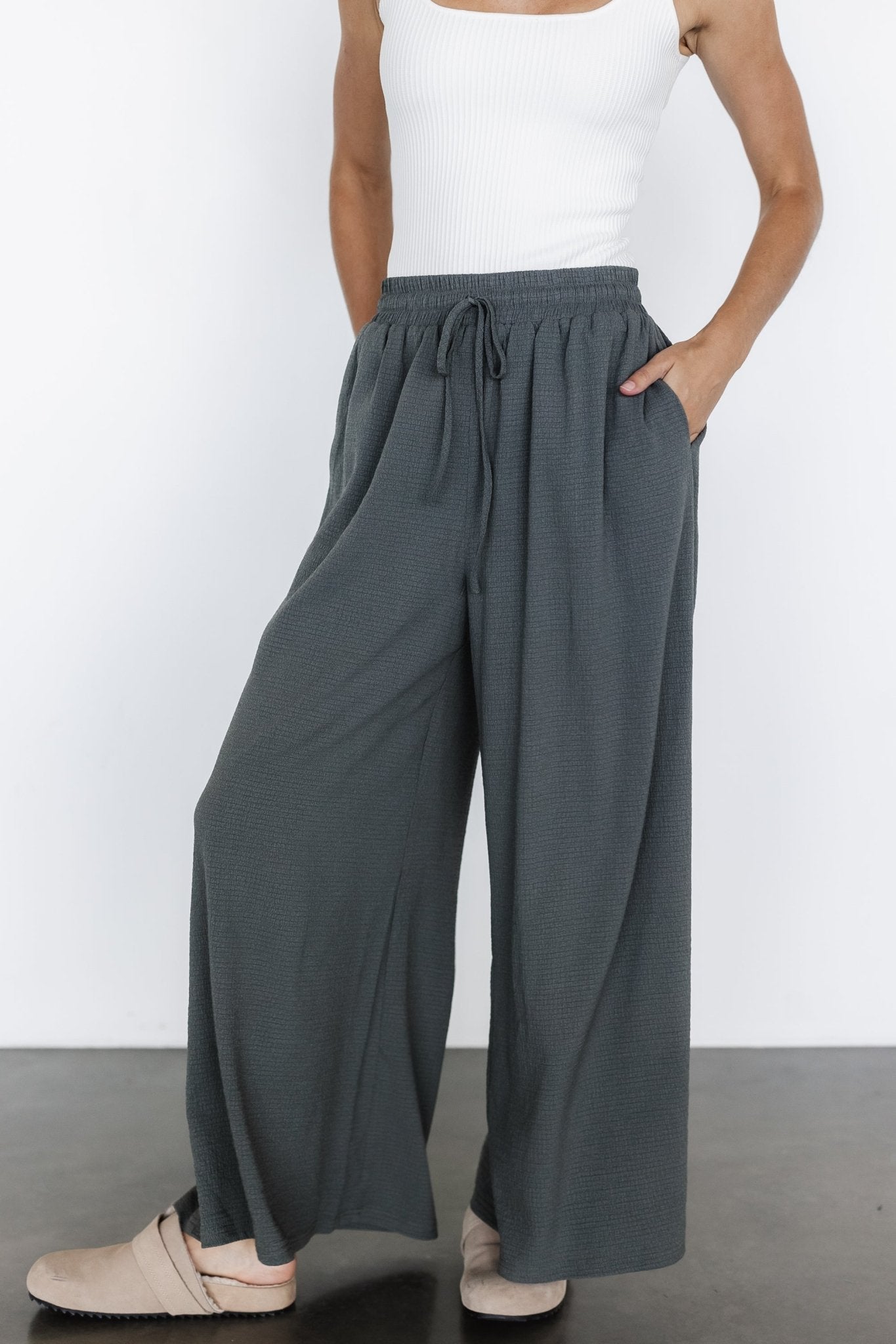 Florence Textured Pants | Olive
