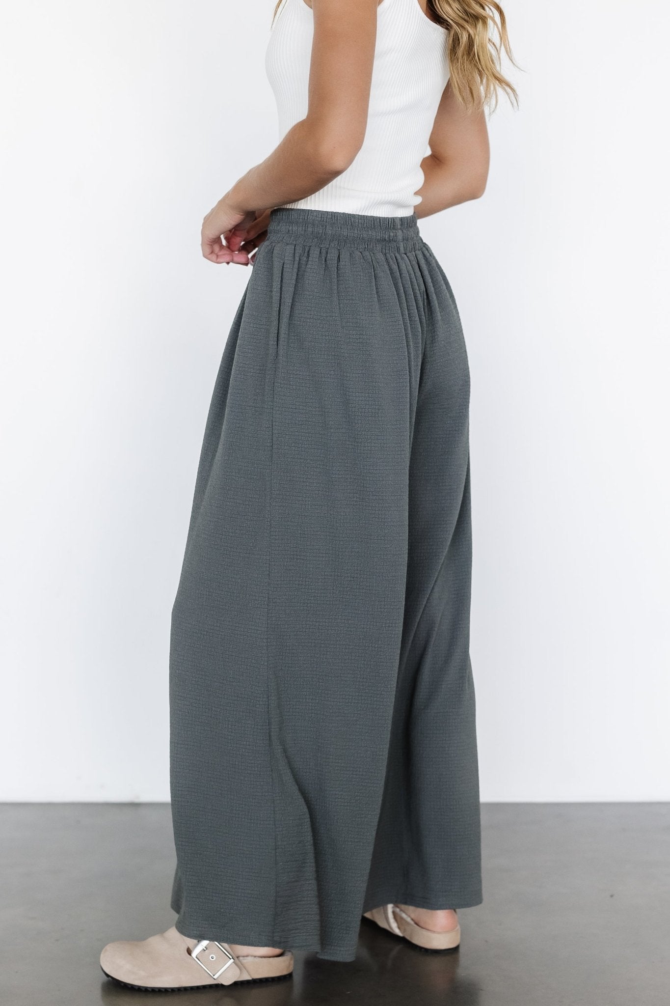 Florence Textured Pants | Olive