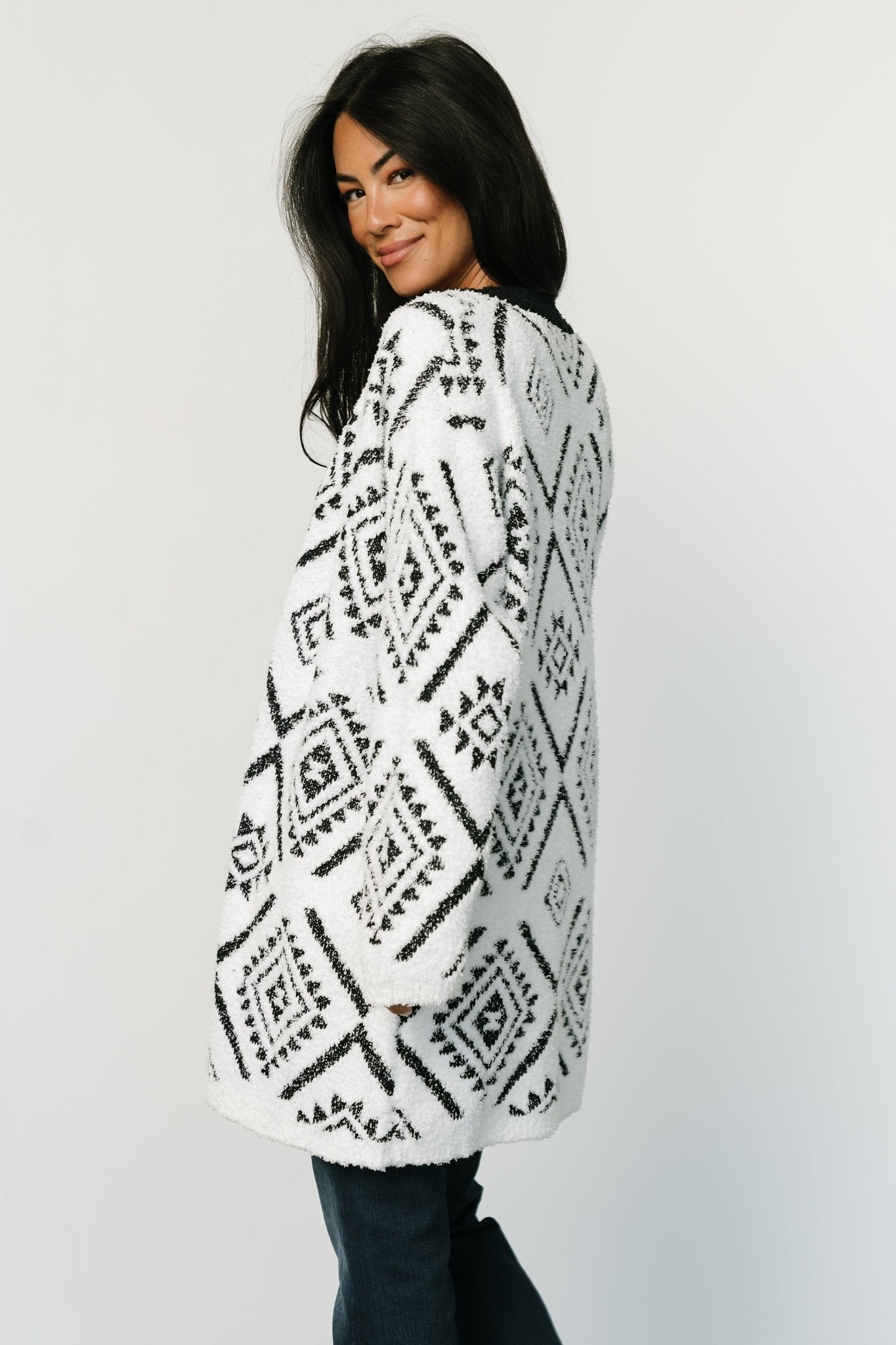 Jay Oversized Cardigan | White + Black