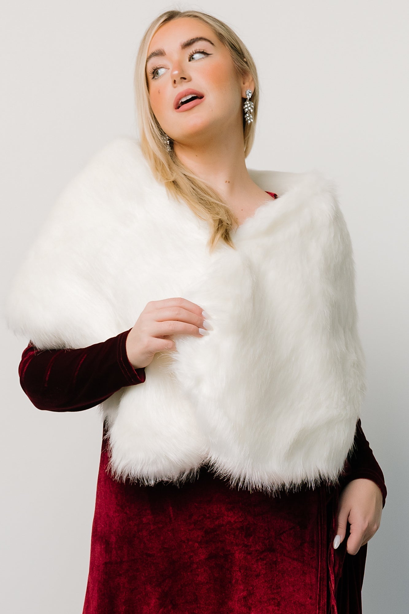 Jovie Faux Fur Shawl | Pearl