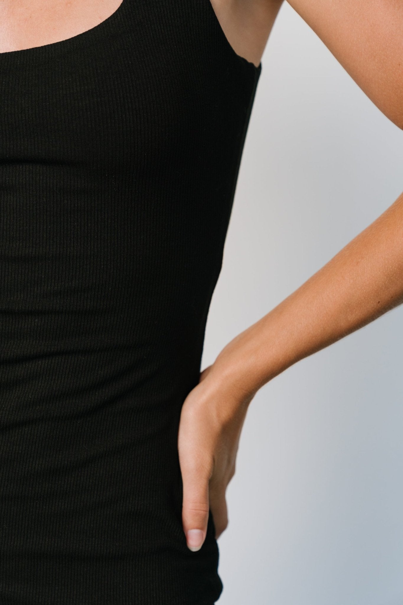 Moore Ribbed Tank Midi Dress | Black