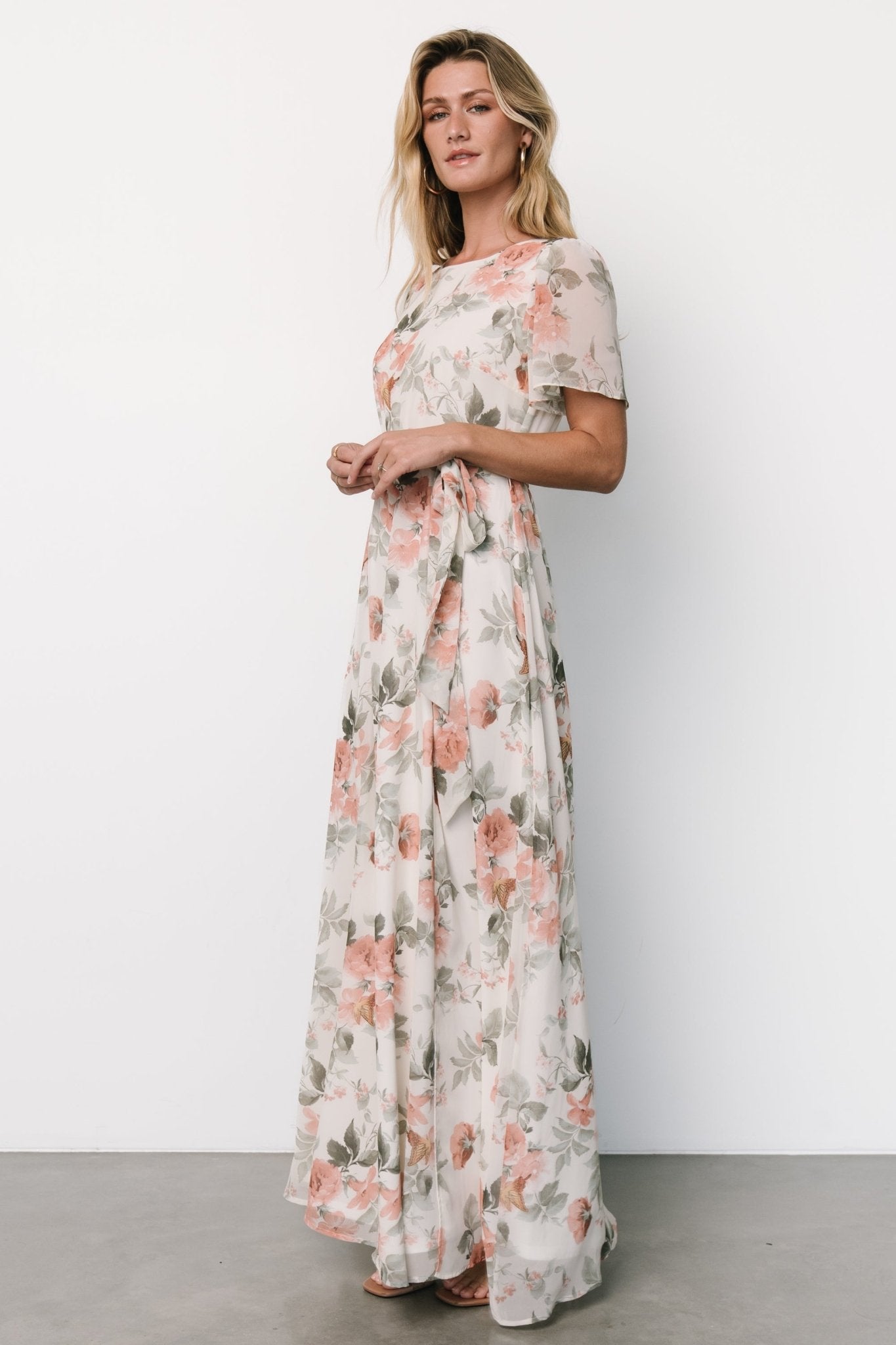 Naomi Short Sleeve Maxi Dress | Ivory + Coral Floral